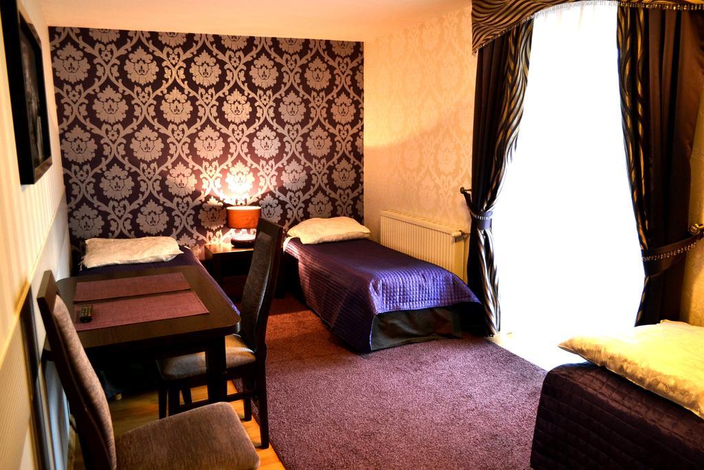 Hotel Palac Akropol Lublin Habitación foto